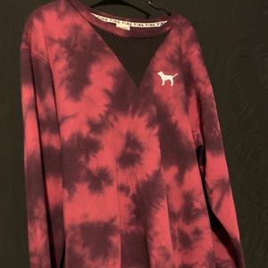 pink sweatshirt